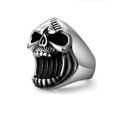 Fashion trend skull ring