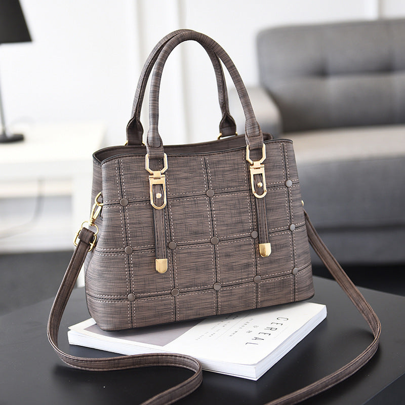 Fashion trend large capacity handbag