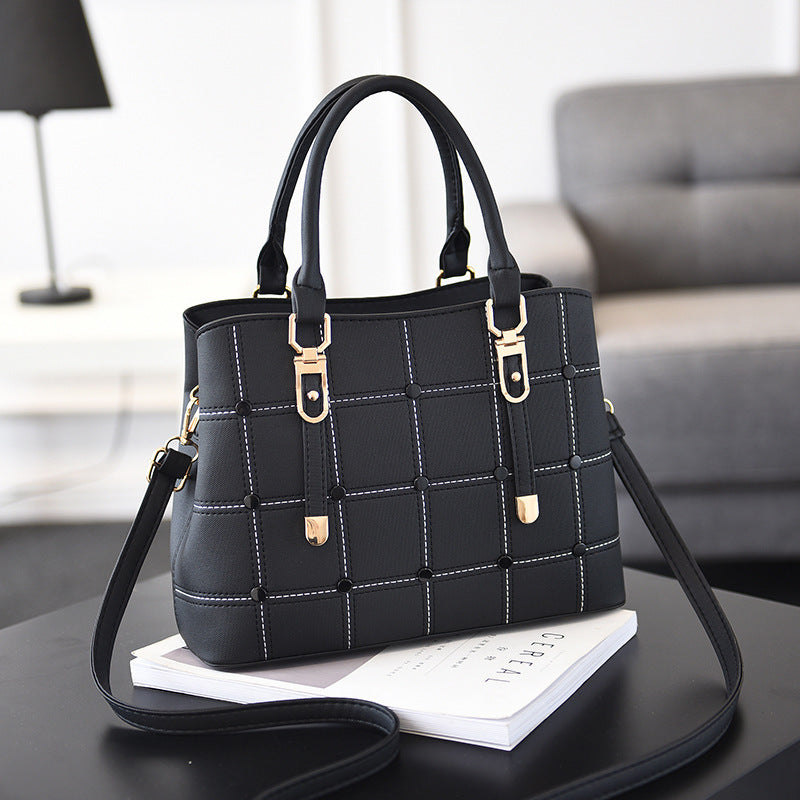 Fashion trend large capacity handbag