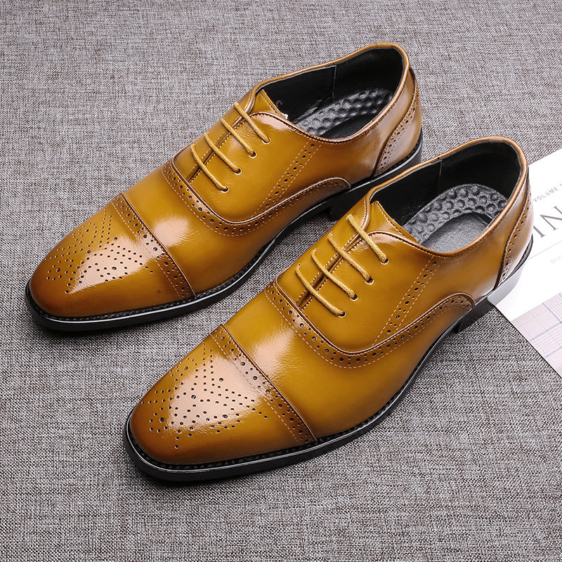 Men's pointed leather shoes