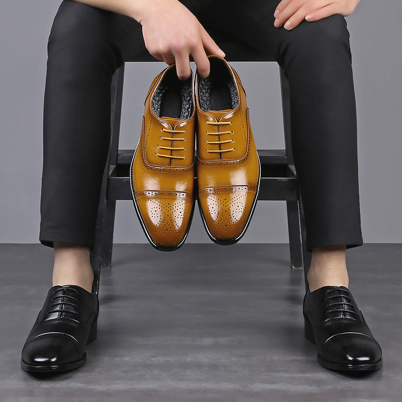 Men's pointed leather shoes