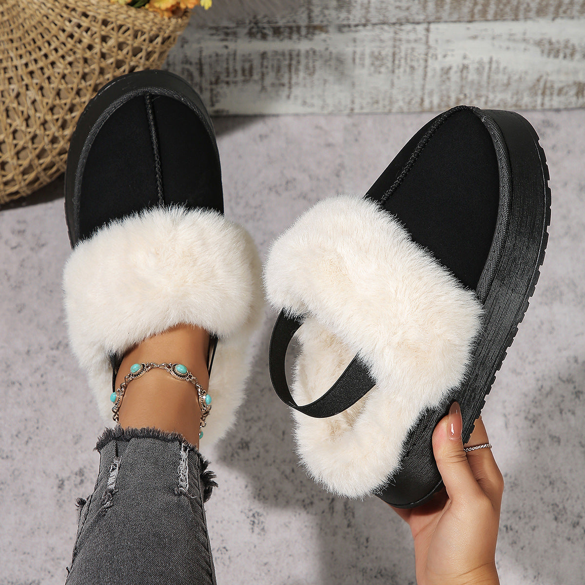 Winter Plush Home Slippers With Back-heeled Elastic Band Design Fashion Round Toe Flat Garden Shoes Warm Floor Slipper For Women